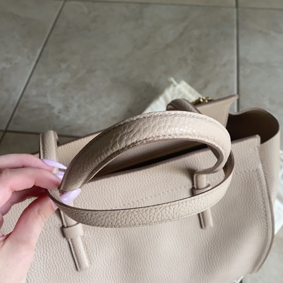 Ferragamo Amy Tote - Picture 8 of 9